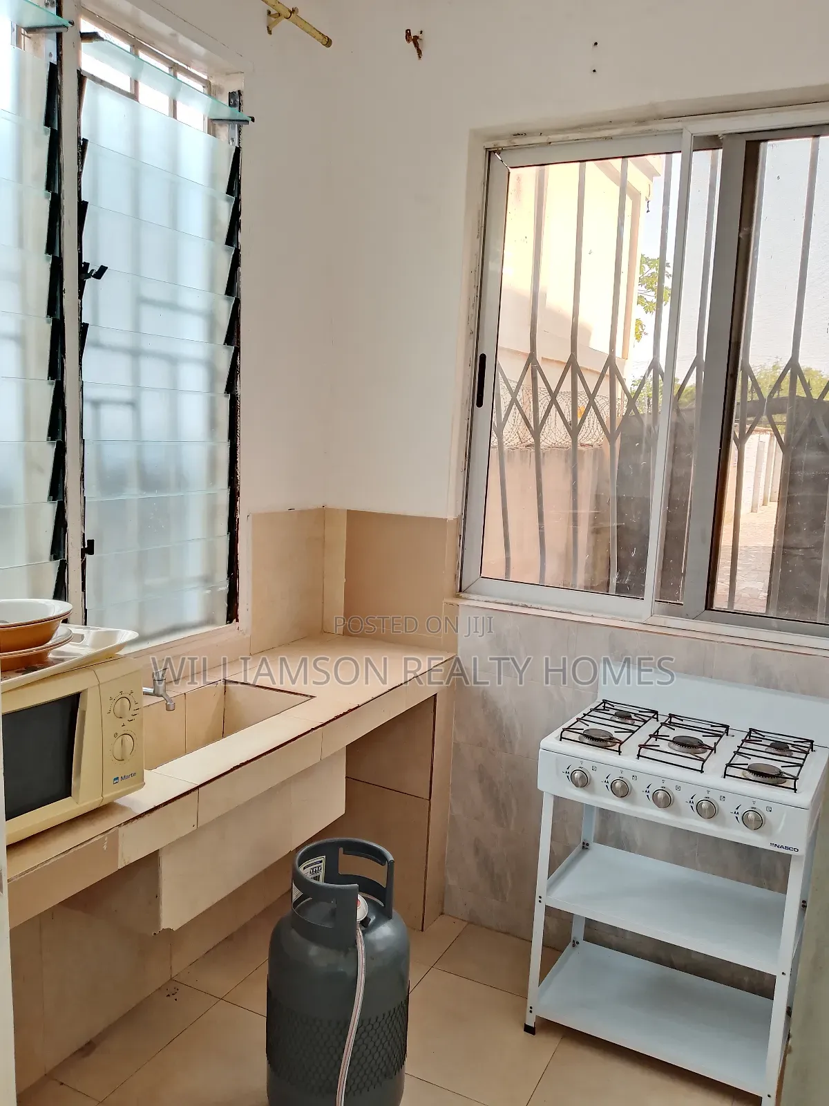 Spacious 1bedrm Fully Furnished Apt,Spintex
