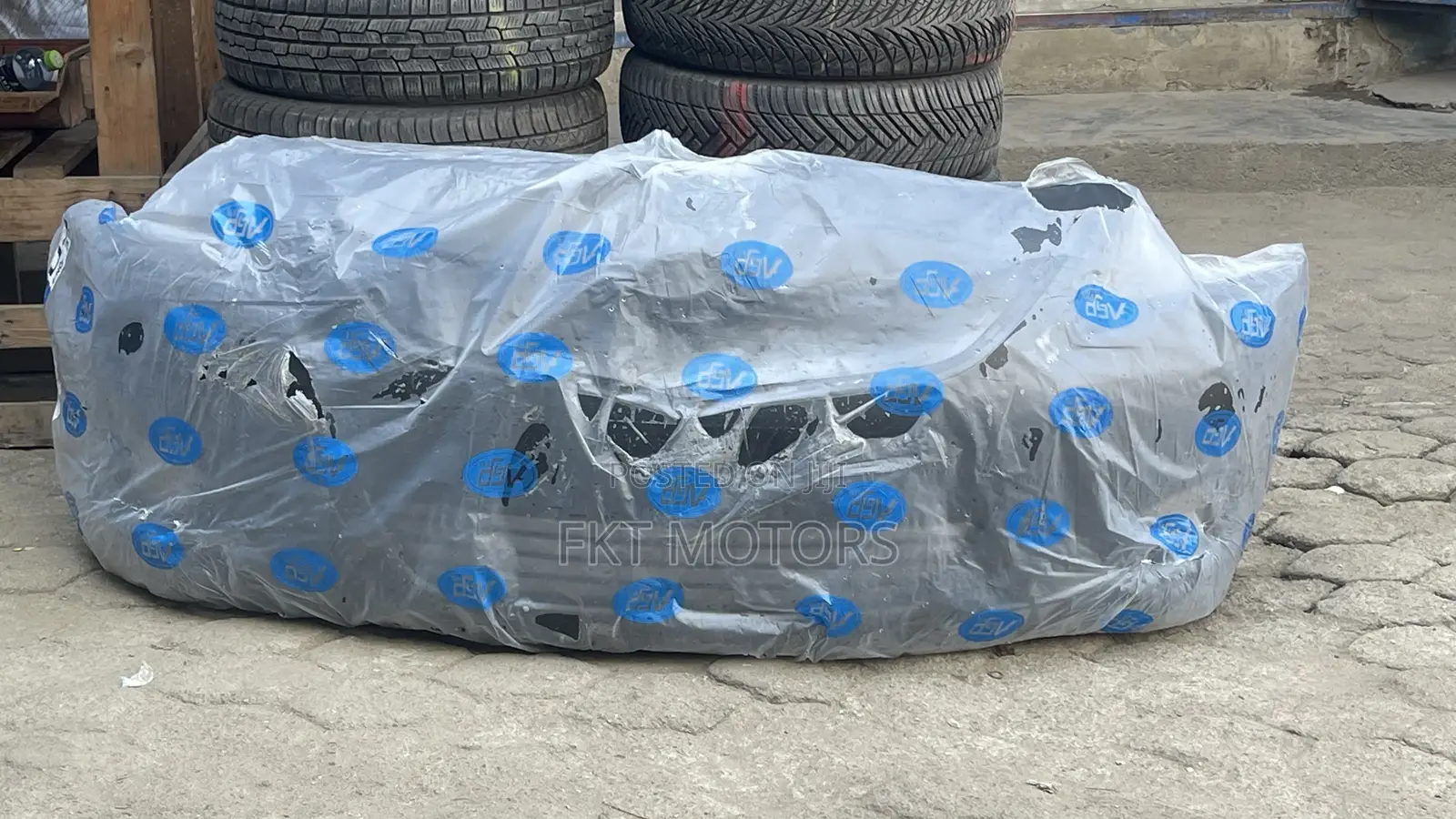 Toyota Yaris Front Bumper 2008,2009,2010,2011,2012,2013