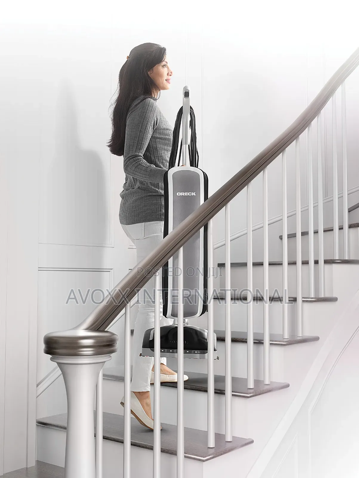 Oreck Elevate Conquer Bagged Upright Vacuum Cleaner,UK30300