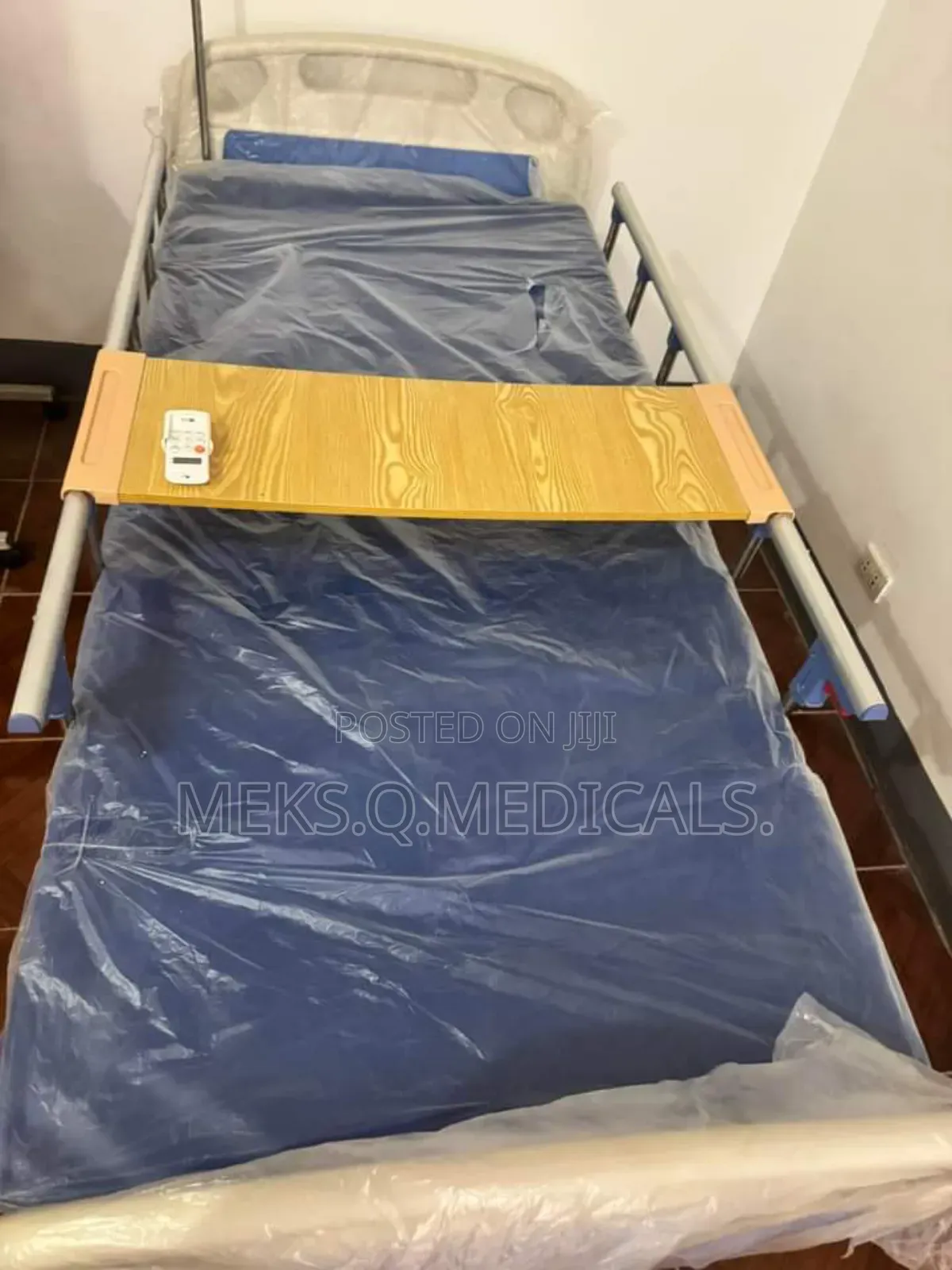 Hospital Bed 3 Crank ( Manual)