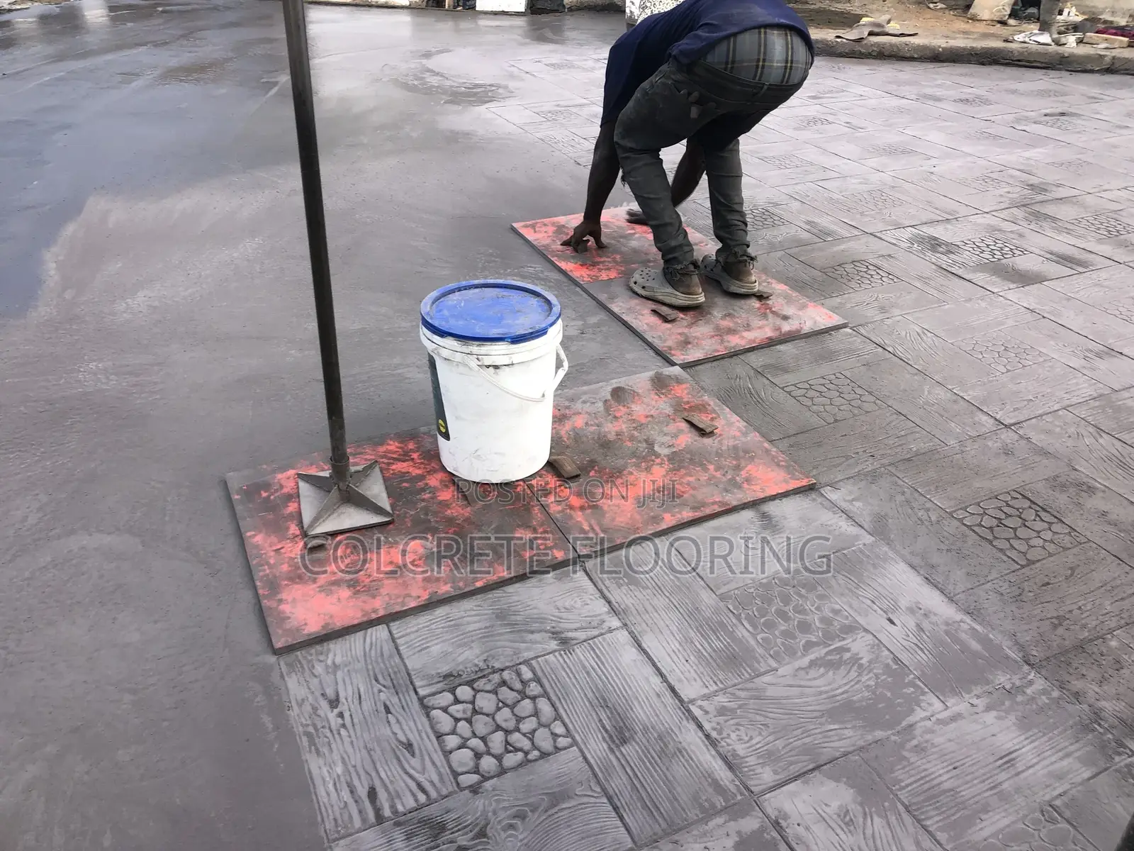 Dark Grey Pebble Wood Concrete Imprints
