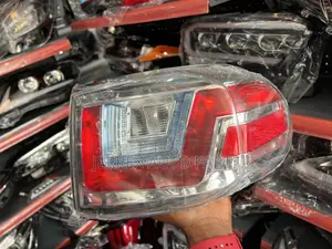Toyota Fj Cruiser (2007-2023)Headlight, Grille and Taillight