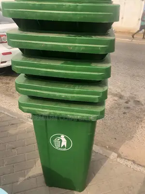 120 Liter Dustbin, Flat Top