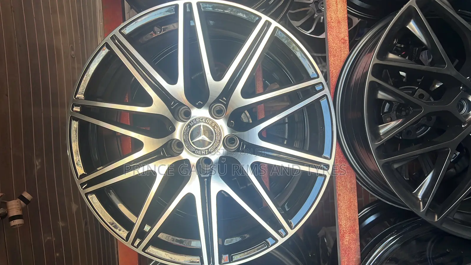 Mercedes Benz Rim