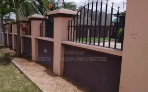 5bdrm House in Skm Properties, East Legon for sale