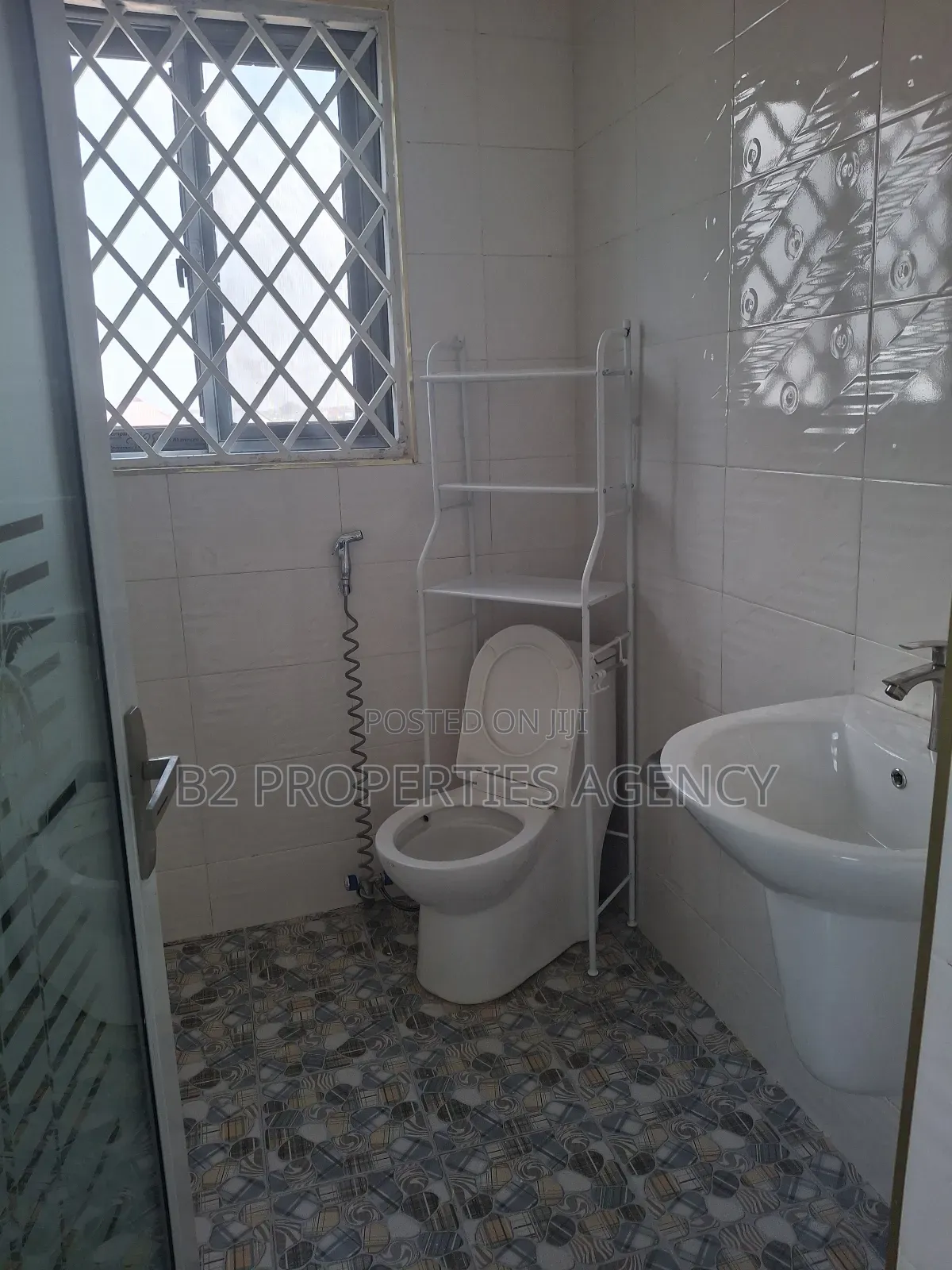 Furnished 4bdrm House in B2 Properties Agency, Kumasi Metropolitan