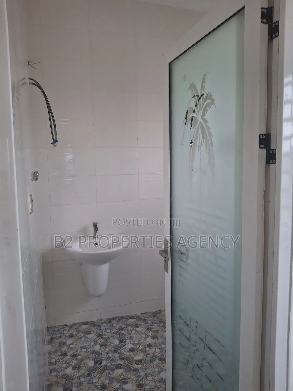 Furnished 4bdrm House in B2 Properties Agency, Kumasi Metropolitan