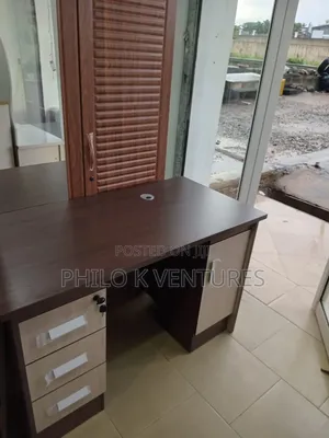 2600 Office Table