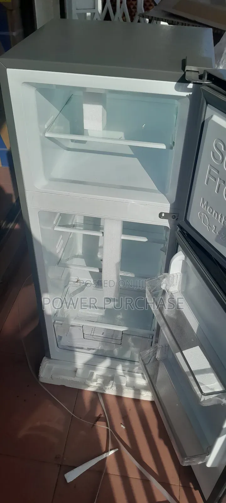 Adjustable Feet Fridge From TCL 118l