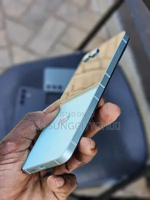 New Samsung Galaxy Z Flip6 256 GB Blue