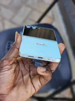 New Samsung Galaxy Z Flip6 256 GB Blue