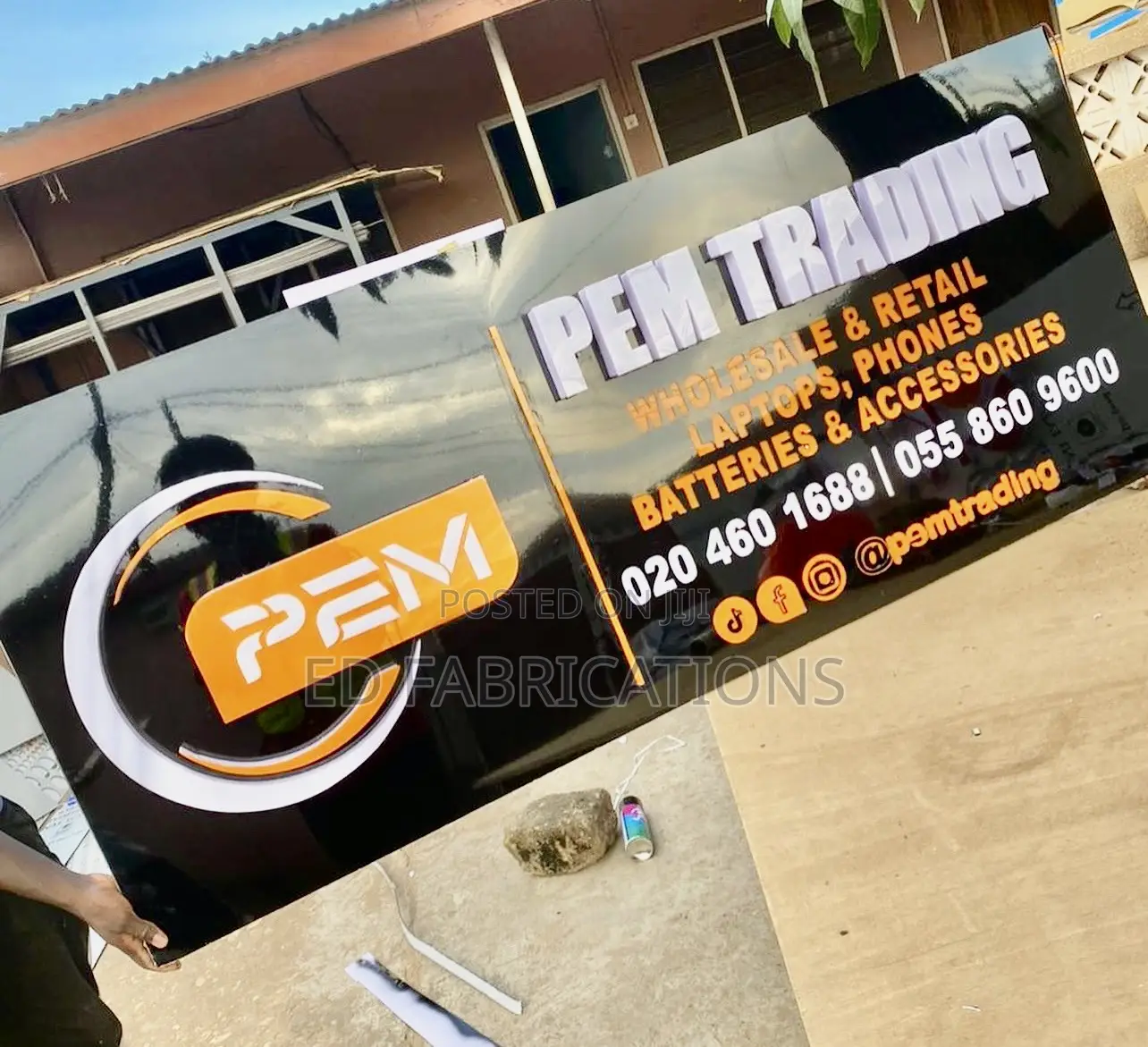3D 2D Signage