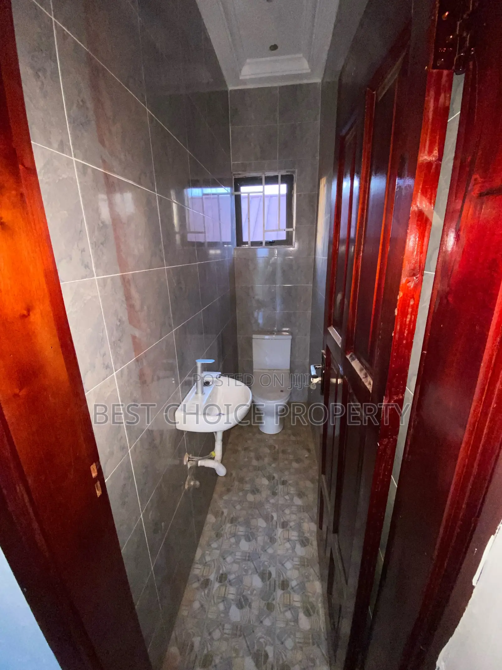 Furnished 2bdrm Apartment in Housing Down, Adenta for rent