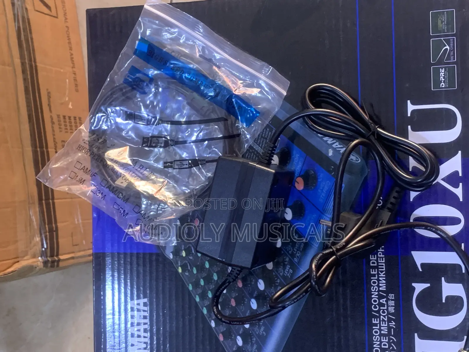 Yamaha Mg10xu Raw Mixer Console