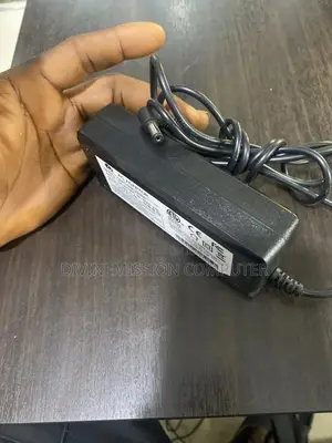 AC Adapter/Charger 22v~~4A
