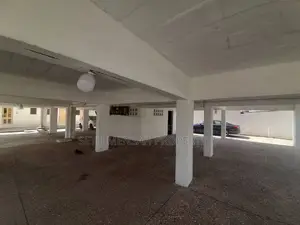 12bdrm Apartment in Skm, Kokomlemle for rent