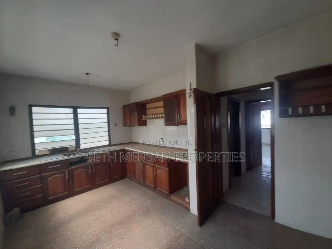 5bdrm House in Skm, Achimota for rent