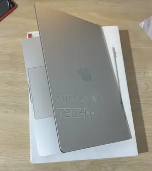 Laptop Apple MacBook Air 2024 M3 15-Inch 8GB Apple M3 SSD 256GB