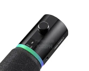 Feelworld Condenser Microphone Podcast