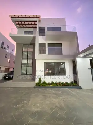 5bdrm Townhouse / Terrace in Cantonments, DVLA Area for rent