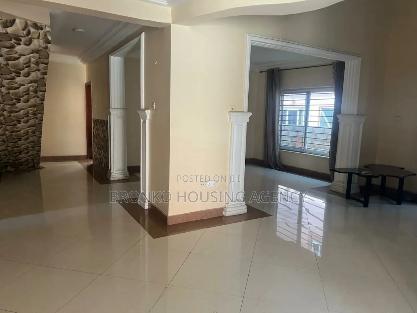 4bdrm Townhouse / Terrace in Bronko Housing, East Legon for rent