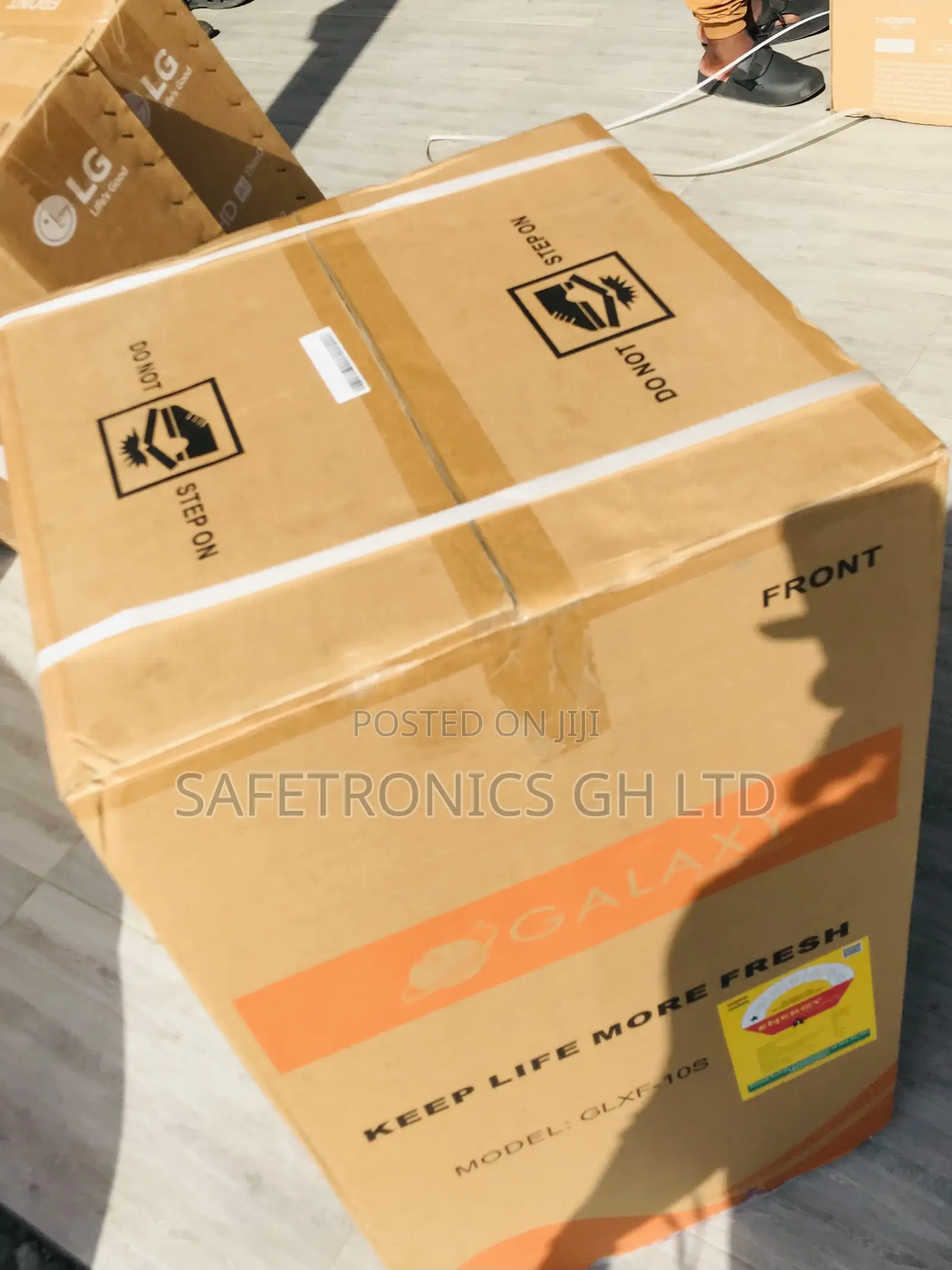Eco Friendly Galaxy Top Mount 80 Liters Doubledoor Fridge