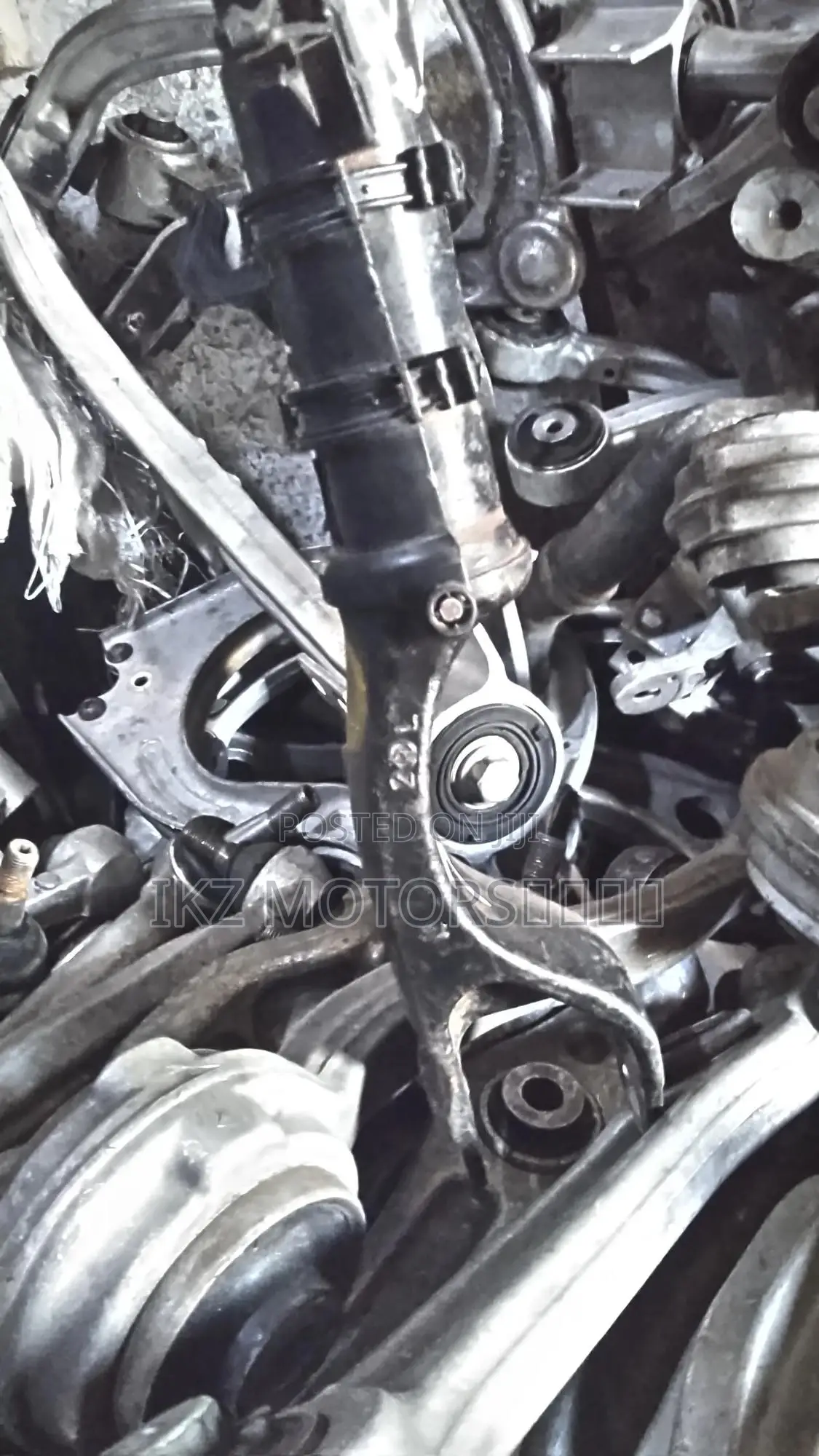Mercedes Benz C300/W205/C200/C260/ Front Shocks