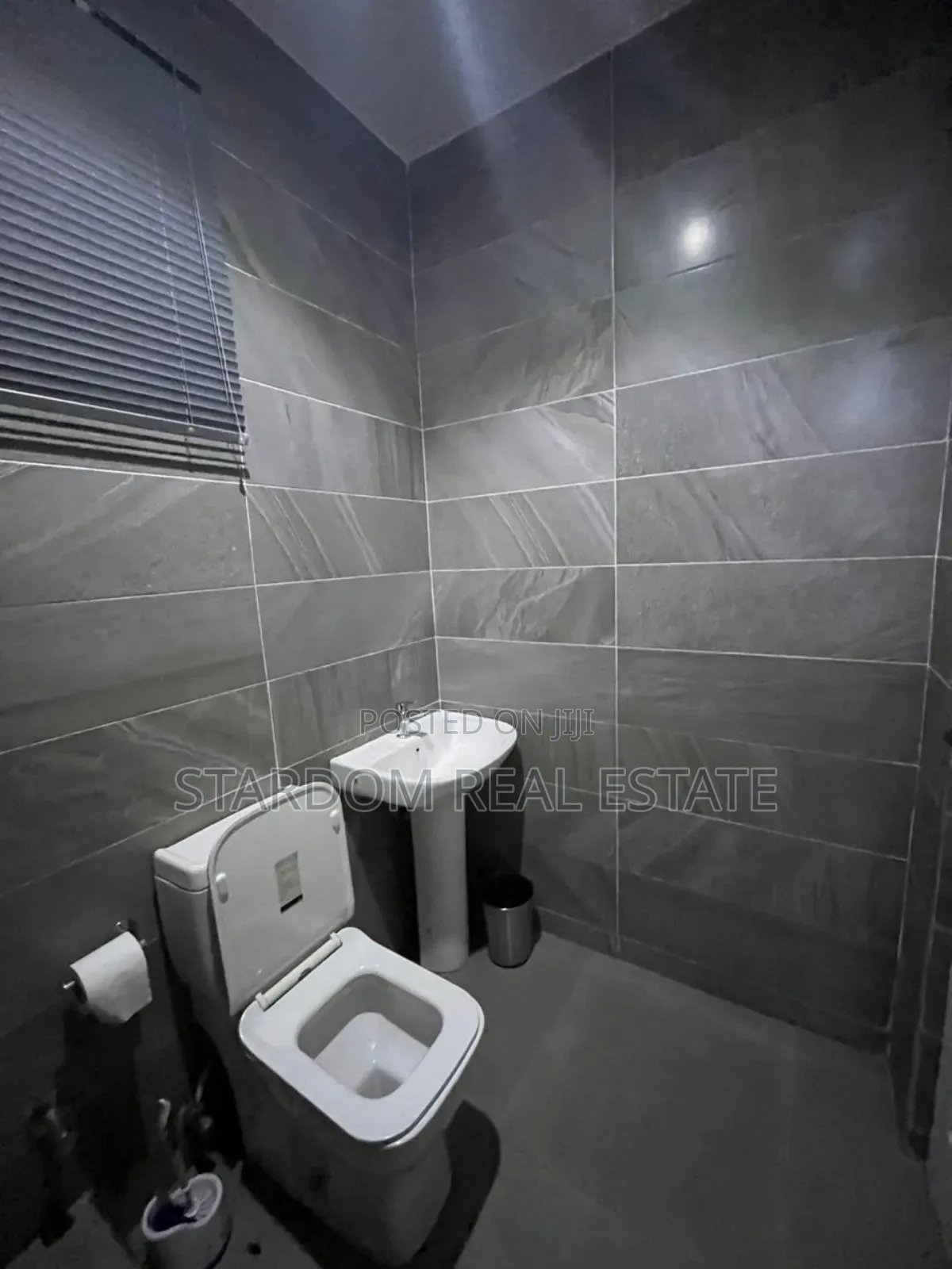 2bdrm Apartment in West Trassacco, East Legon for rent