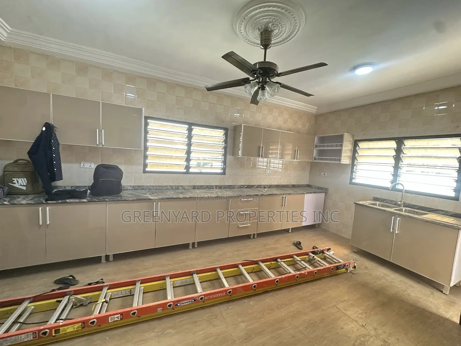 3bdrm House in Trasacco, Adjiriganor for rent