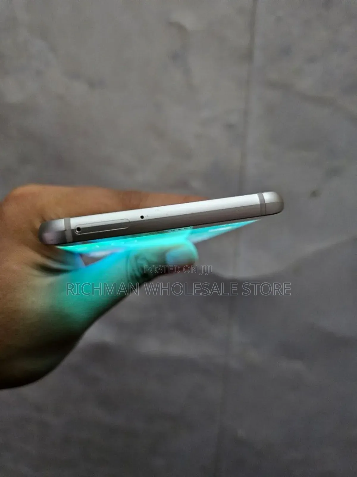 New Samsung Galaxy S6 Edge Plus 32 GB Gold