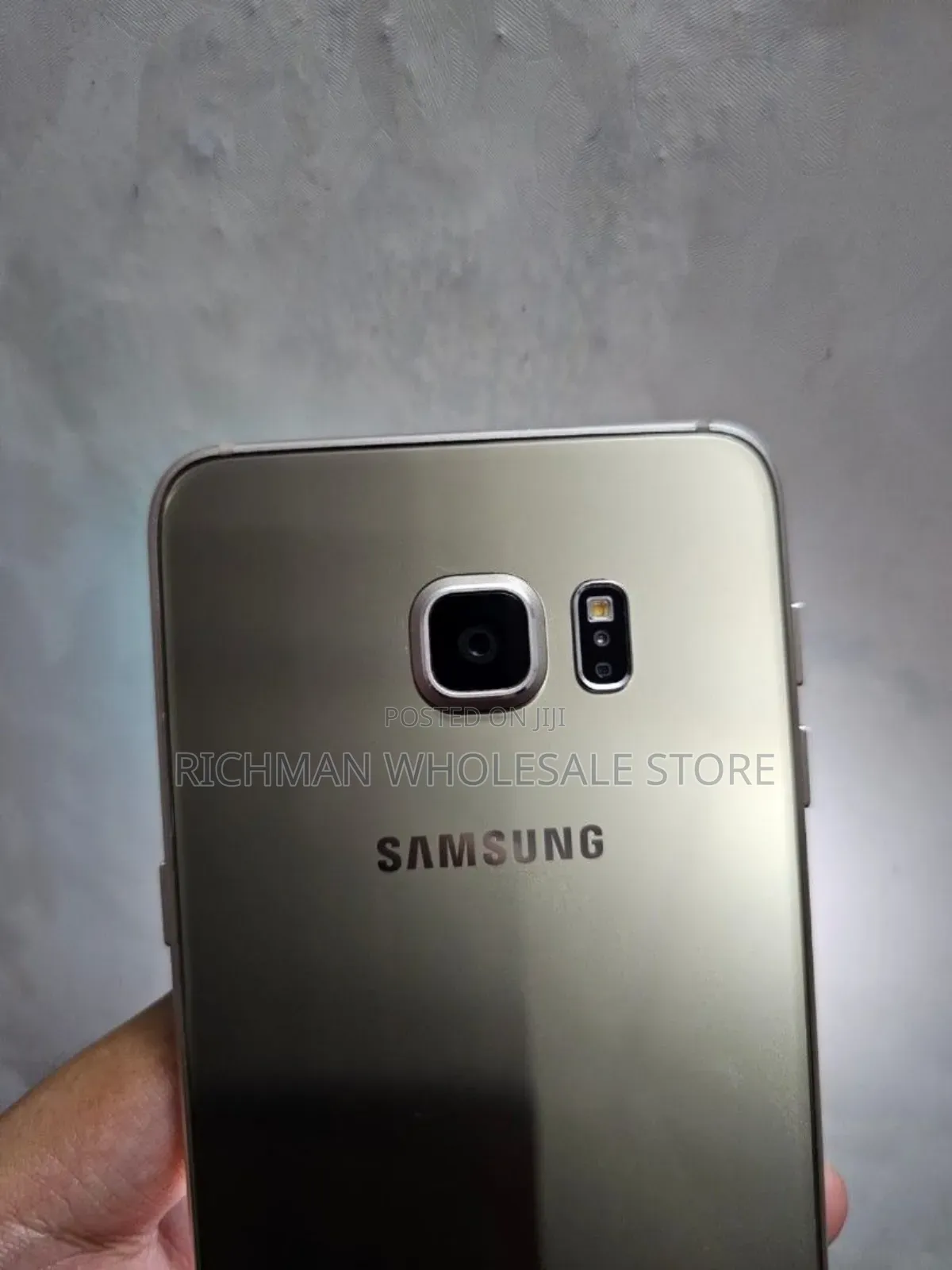 New Samsung Galaxy S6 Edge Plus 32 GB Gold