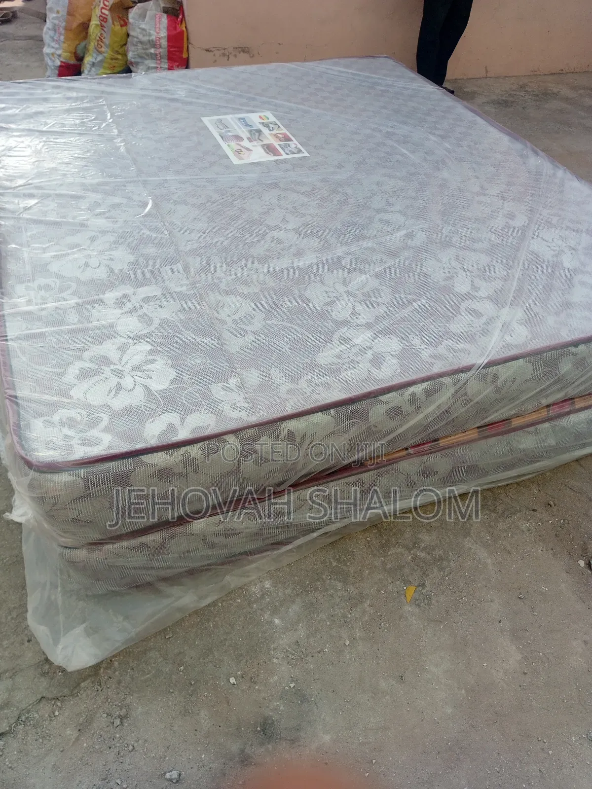 King Size Mattress 10inches Available for Sale