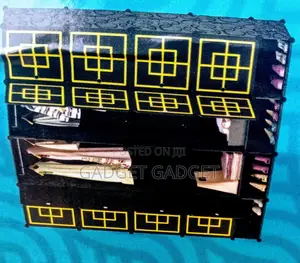 20 Cubes Plastic Wardrobe