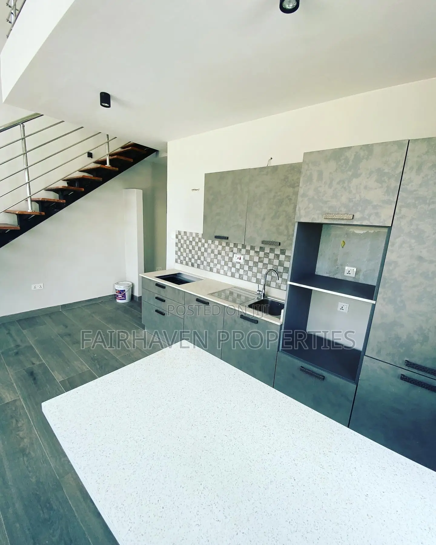 2bdrm Apartment in Tseaddo, Airport Residential Area for rent