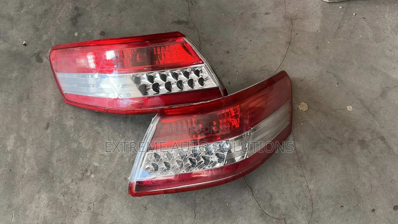 Toyota Camry 2010 Taillights