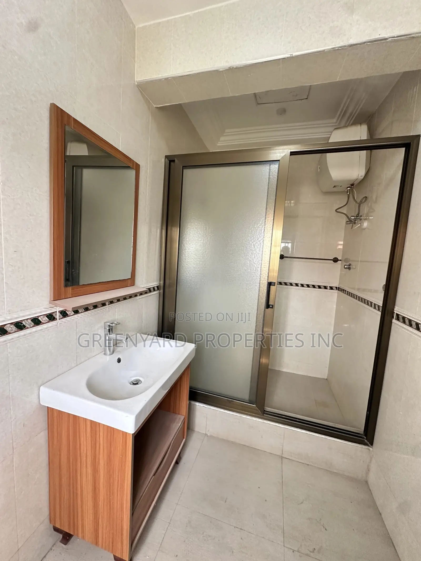 3bdrm House in Trasacco, Adjiriganor for rent