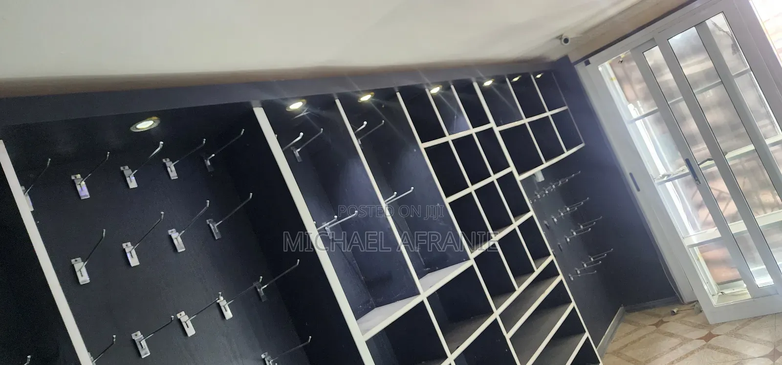 20 X10 Ft Container for Sale Neat Interior