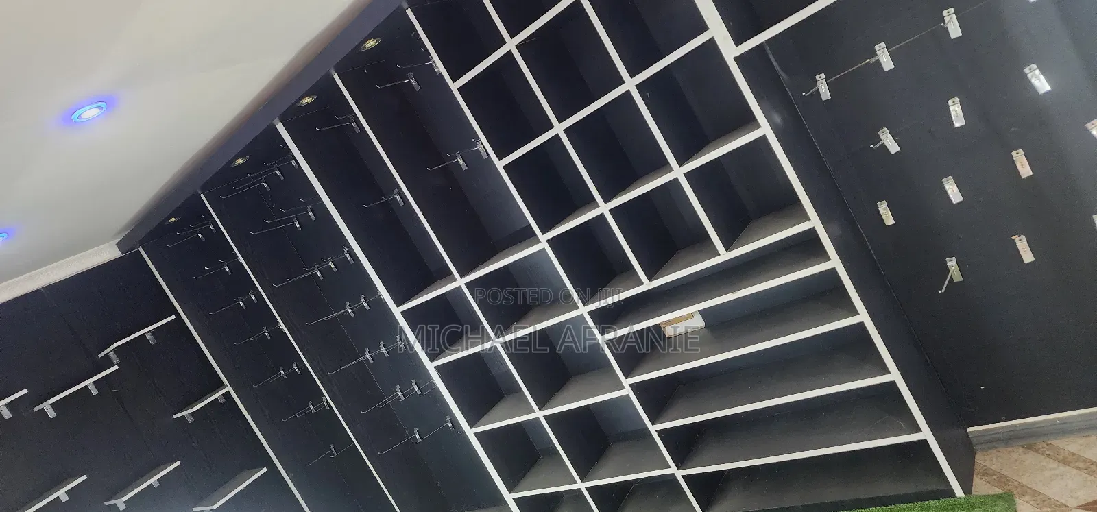 20 X10 Ft Container for Sale Neat Interior