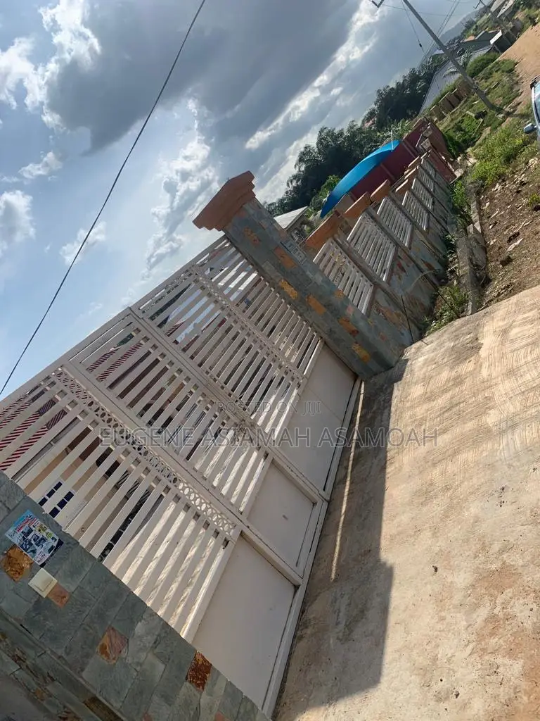 4bdrm Mansion in Cullands Ghana, Obuasi Municipal for sale