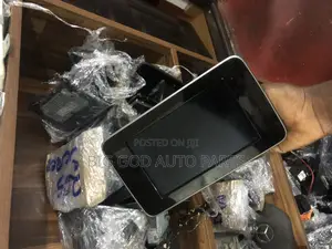 Mercedes Benz C300 Screen