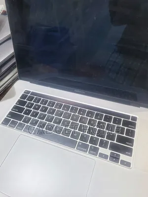 Laptop Apple MacBook Pro 2019 16GB Intel Core i9 SSD 512GB