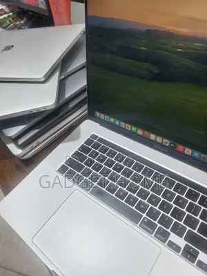 Laptop Apple MacBook Pro 2019 16GB Intel Core i9 SSD 512GB