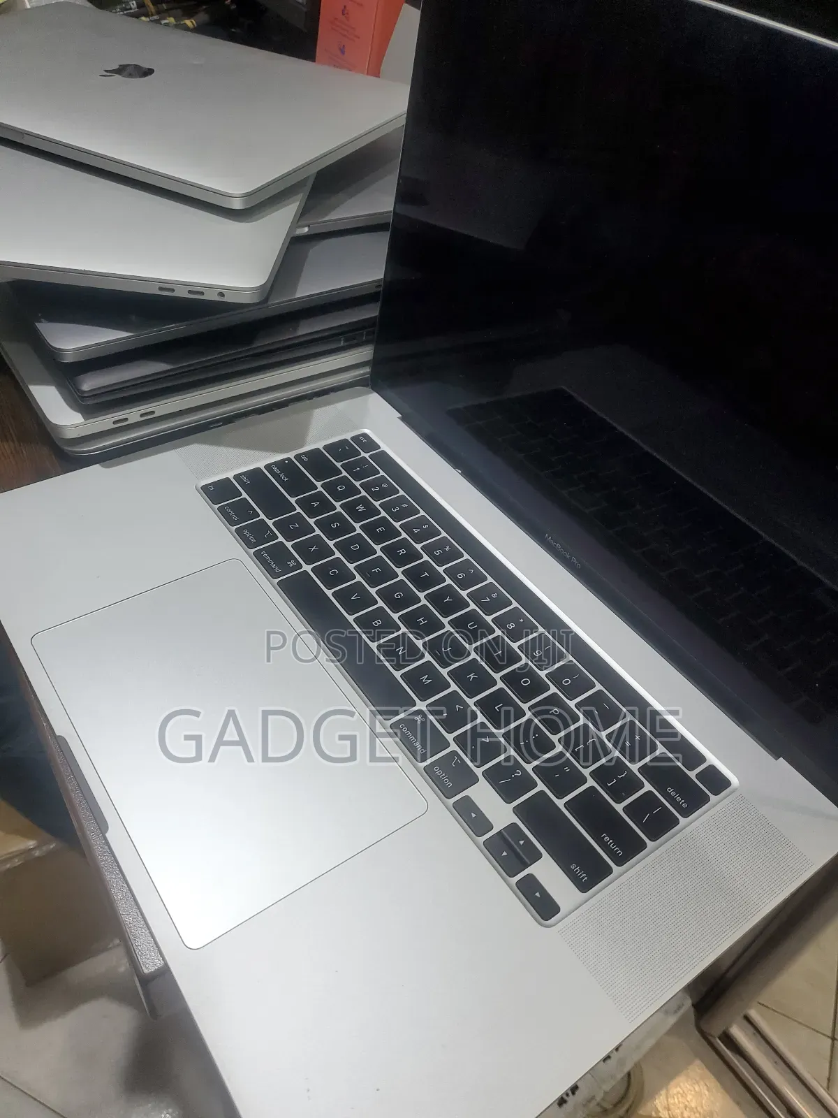 Laptop Apple MacBook Pro 2019 16GB Intel Core i9 SSD 512GB