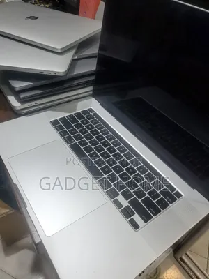 Laptop Apple MacBook Pro 2019 16GB Intel Core i9 SSD 512GB