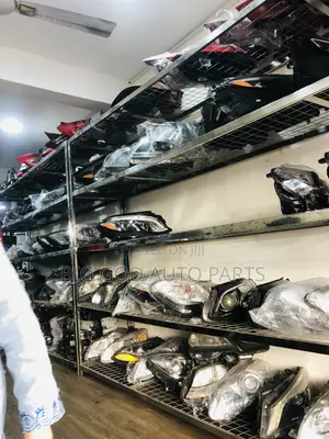 All Types of Mercedes Benz Head Lights Available