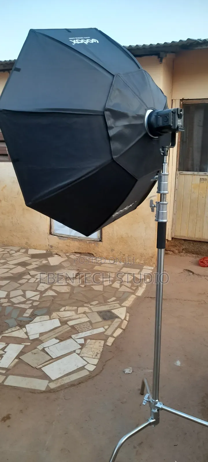Softbox and C-Stand for Rent