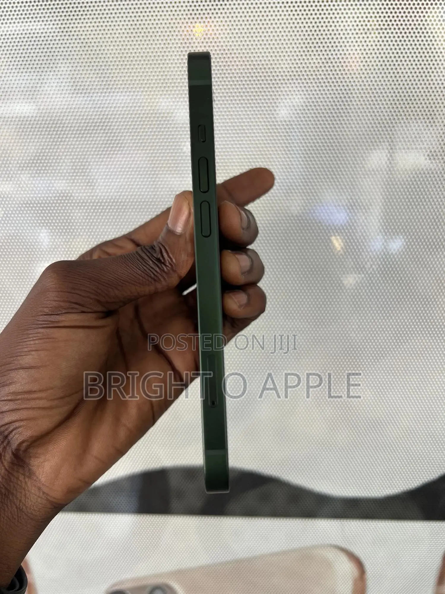 New Apple iPhone 13 128 GB Green