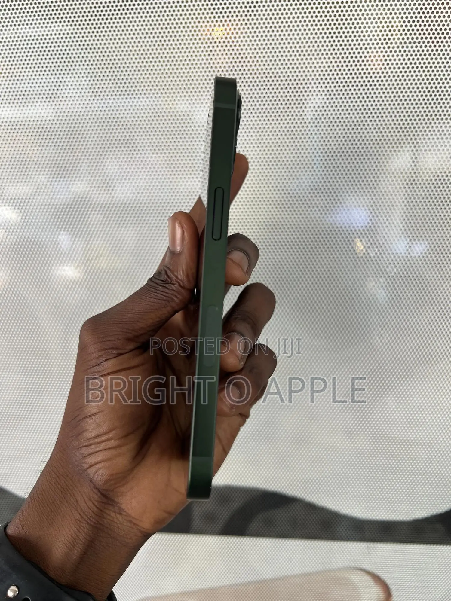 New Apple iPhone 13 128 GB Green