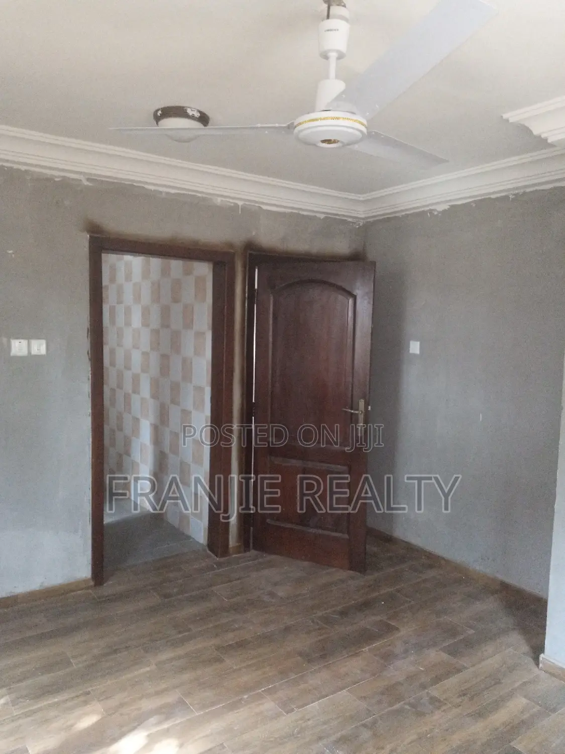 2bdrm Apartment in West Hills Mall Area for rent