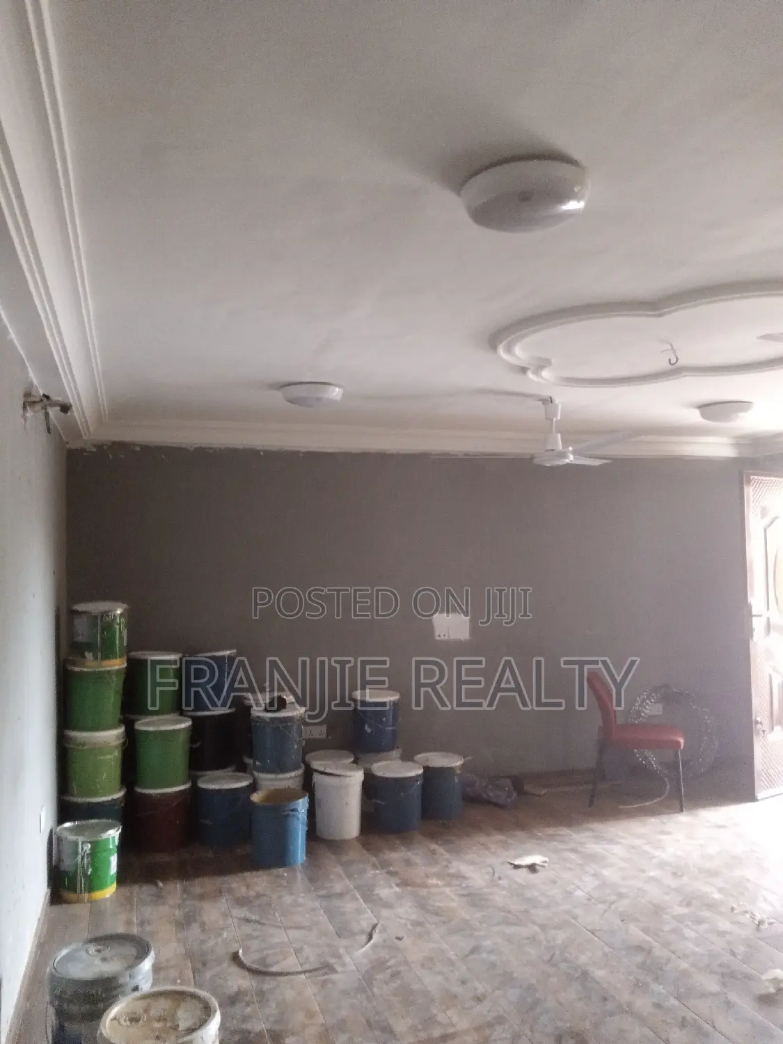 2bdrm Apartment in West Hills Mall Area for rent